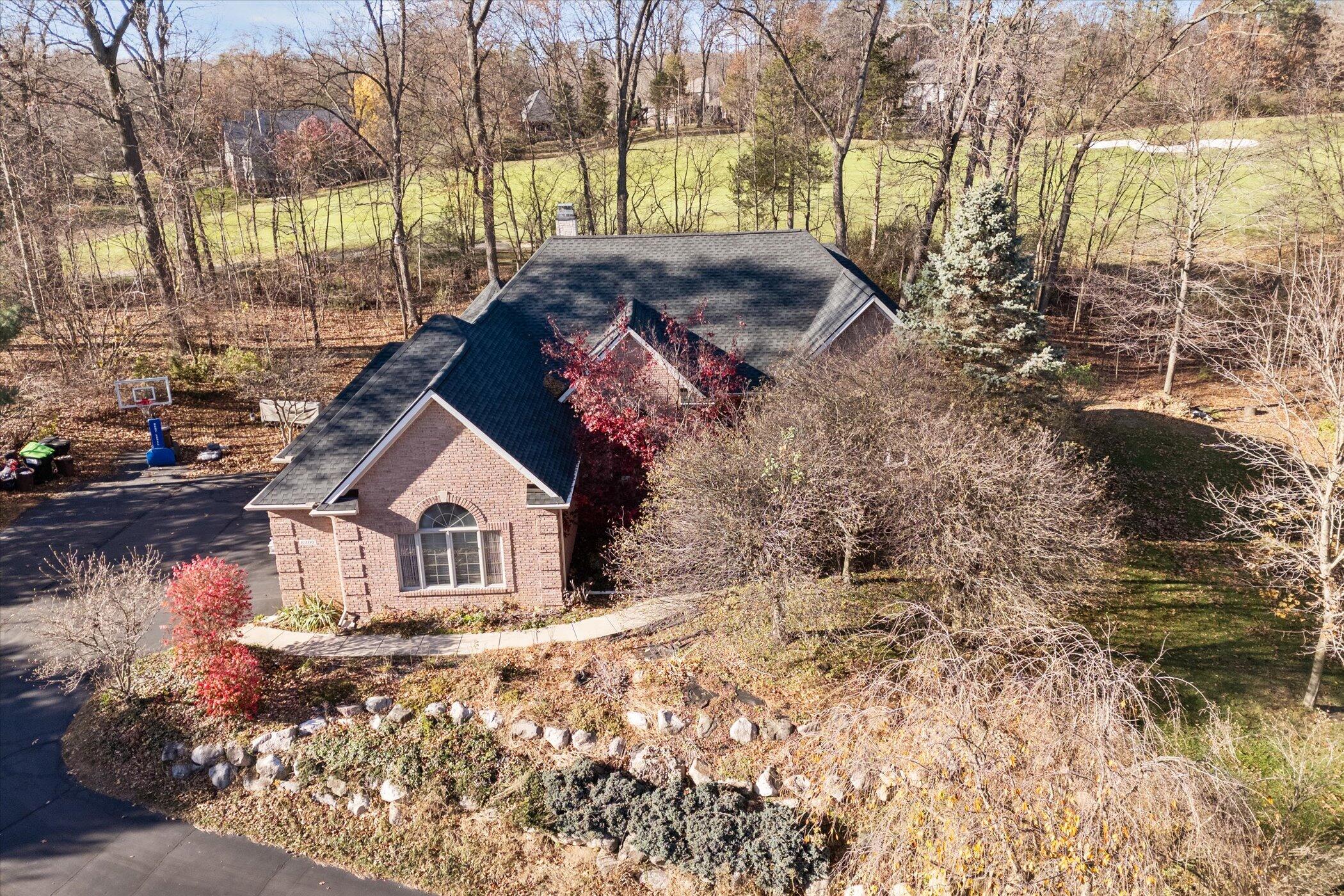 8200 Walkabout Way Pinckney, MI 48169 - Photo 2 of 56 60-8200-Walkabout-Way-Pinckney-MI-48169-