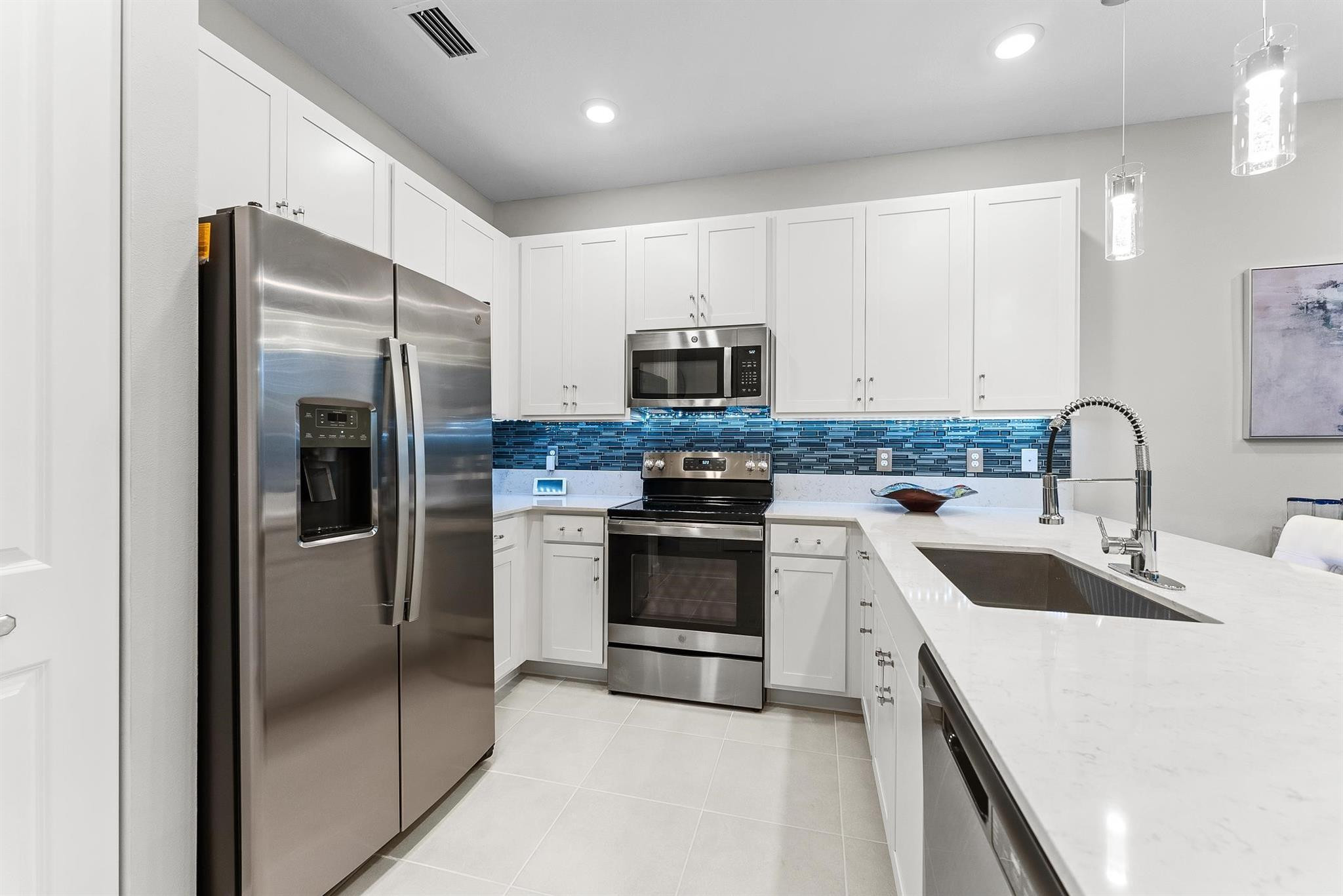 14526 Wiley Range Road, Unit 14526 Delray Beach, FL 33446 - Photo 13 of 52 Magnificent Kitchen