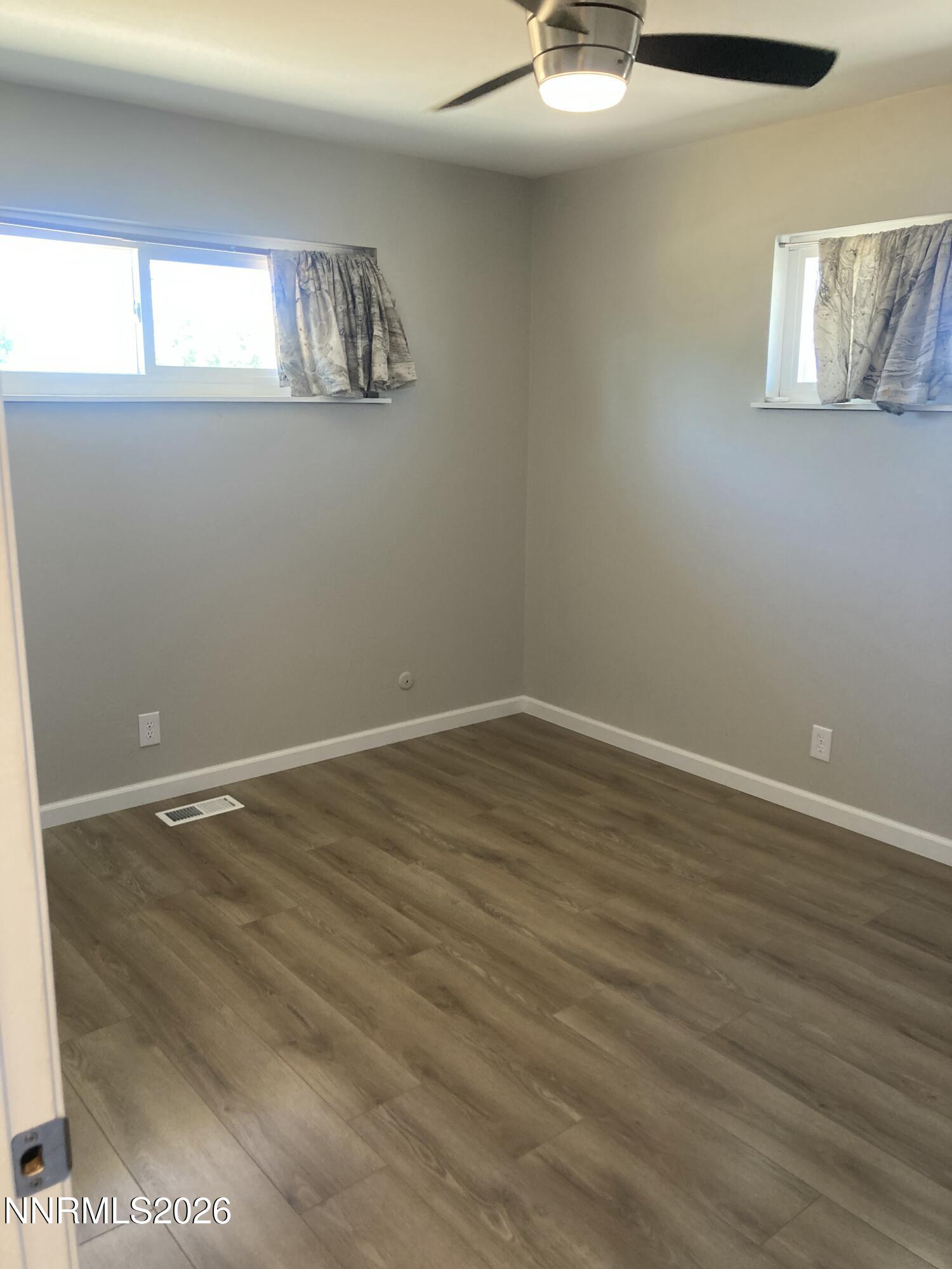 998 Roberts Street Reno, NV 89502 - Photo 12 of 31 IMG_0667
