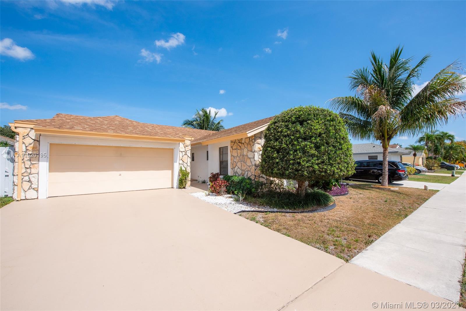 21060 Woodspring Avenue Boca Raton, FL 33428 - Photo 2 of 63 Gallery Image 2