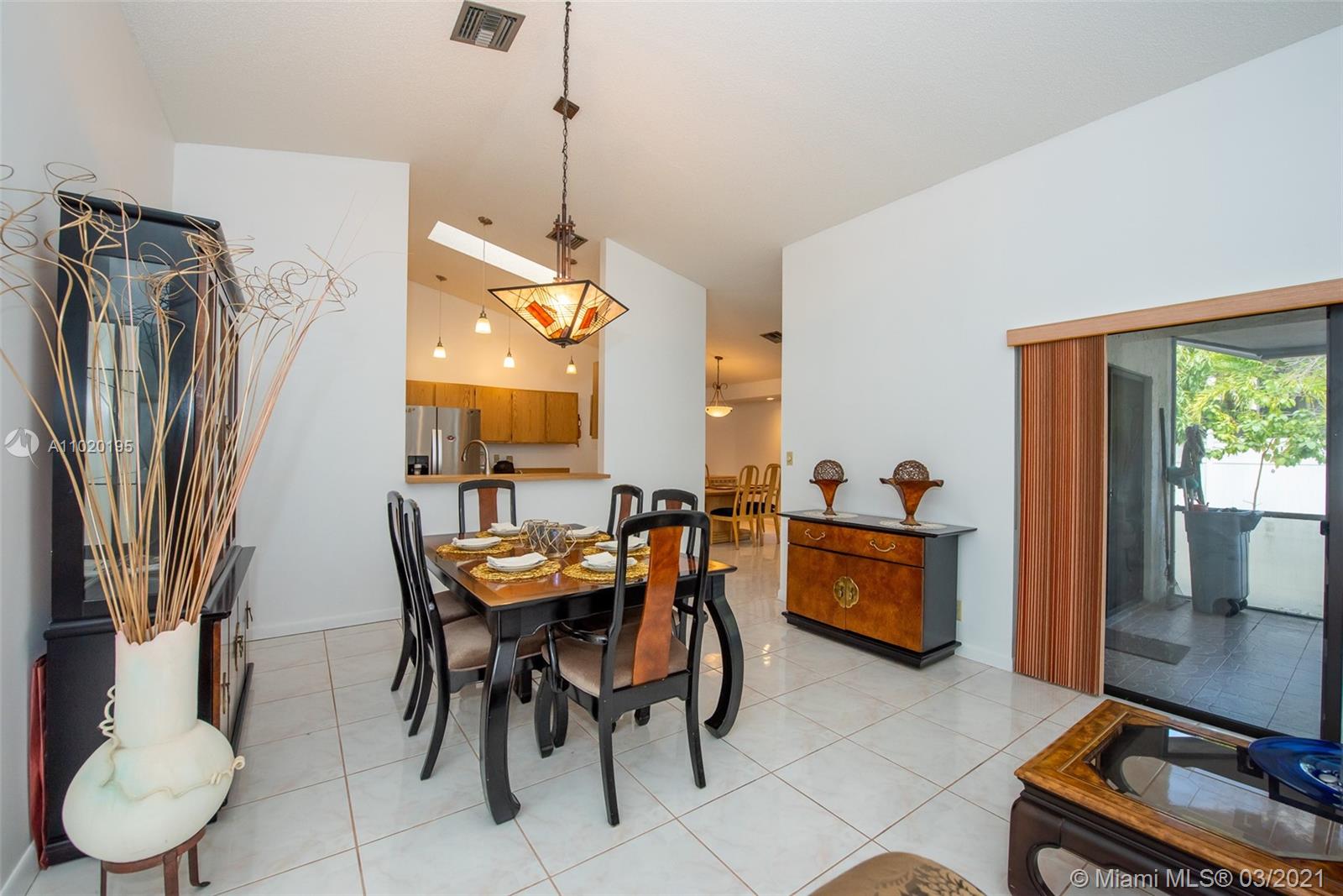21060 Woodspring Avenue Boca Raton, FL 33428 - Photo 15 of 63 Gallery Image 15