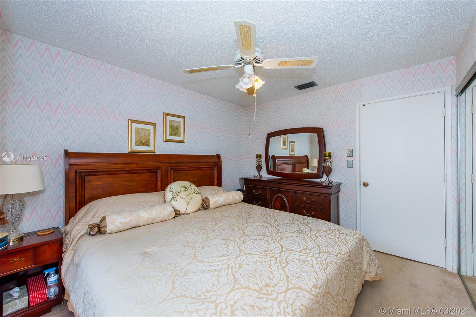 21060 Woodspring Avenue Boca Raton, FL 33428 - Photo 29 of 63 Gallery Image 29