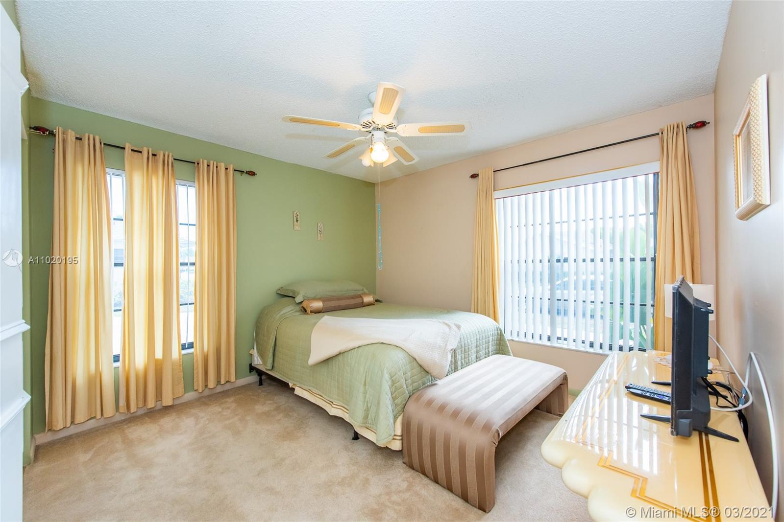 21060 Woodspring Avenue Boca Raton, FL 33428 - Photo 32 of 63 Gallery Image 32