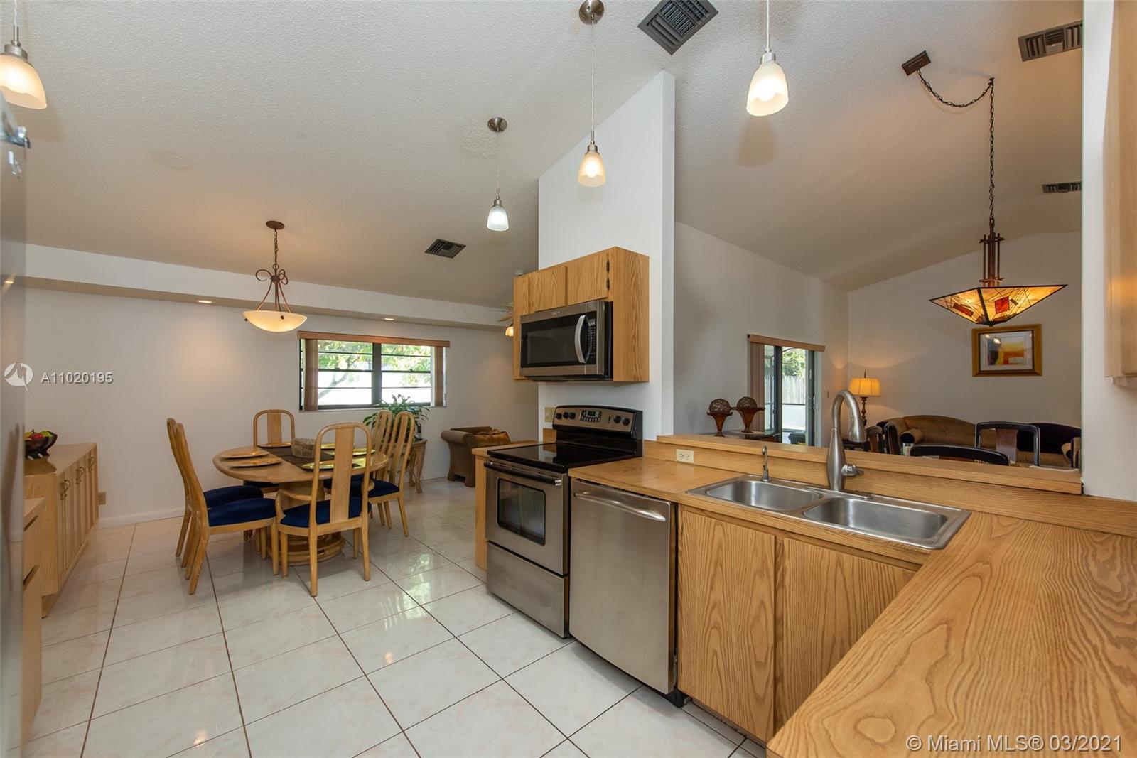 21060 Woodspring Avenue Boca Raton, FL 33428 - Photo 39 of 63 Gallery Image 39