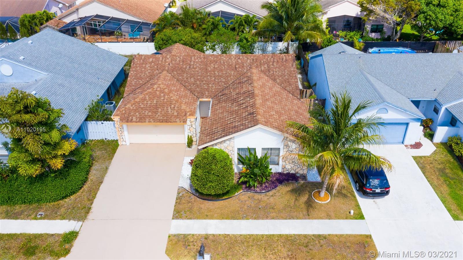 21060 Woodspring Avenue Boca Raton, FL 33428 - Photo 6 of 63 Gallery Image 6