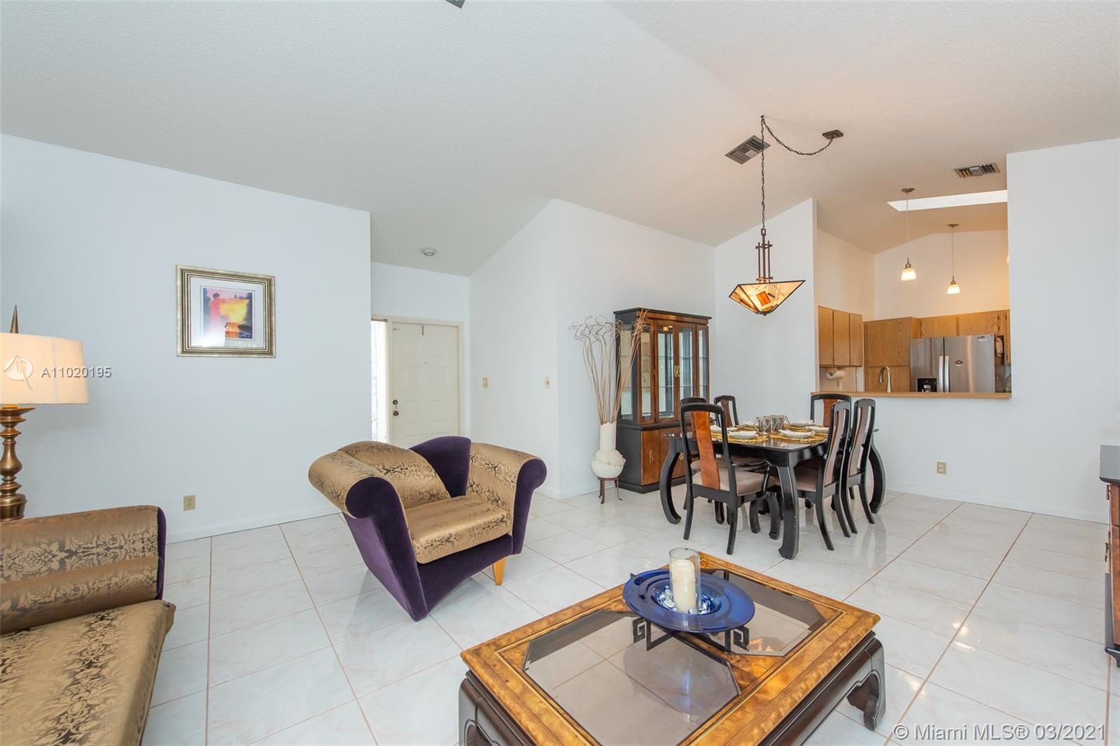 21060 Woodspring Avenue Boca Raton, FL 33428 - Photo 10 of 63 Gallery Image 10