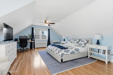 $799,000 | 28 Crestview Avenue, Stamford, CT 06907