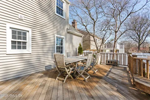 $799,000 | 28 Crestview Avenue, Stamford, CT 06907