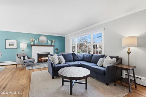 $799,000 | 28 Crestview Avenue, Stamford, CT 06907