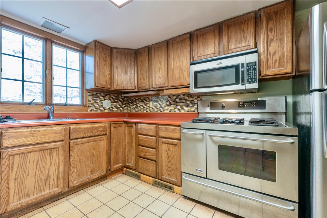 2466 Diamond Hill Road Woonsocket, RI 02895 - Photo 3 of 16