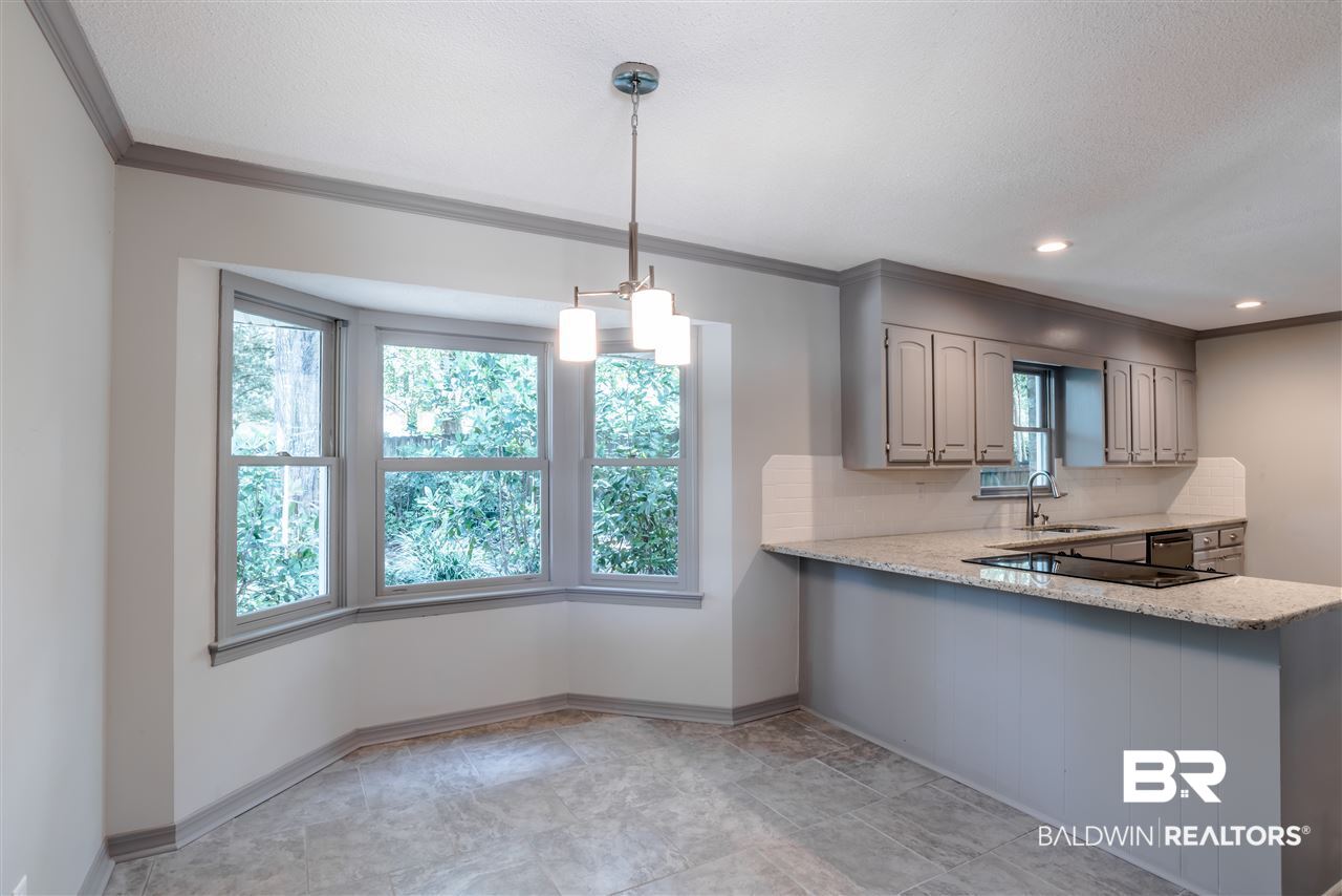 2881 Squire Lane Mobile, AL 36695 - Photo 8 of 38