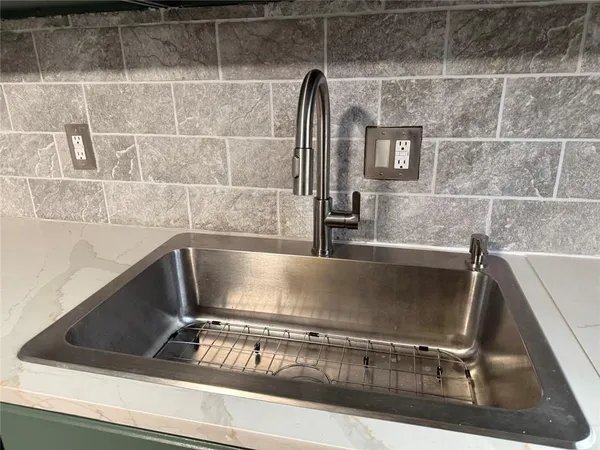 $2,000 | 4500 Shannon Boulevard, Unit 7A, Union City, GA 30291