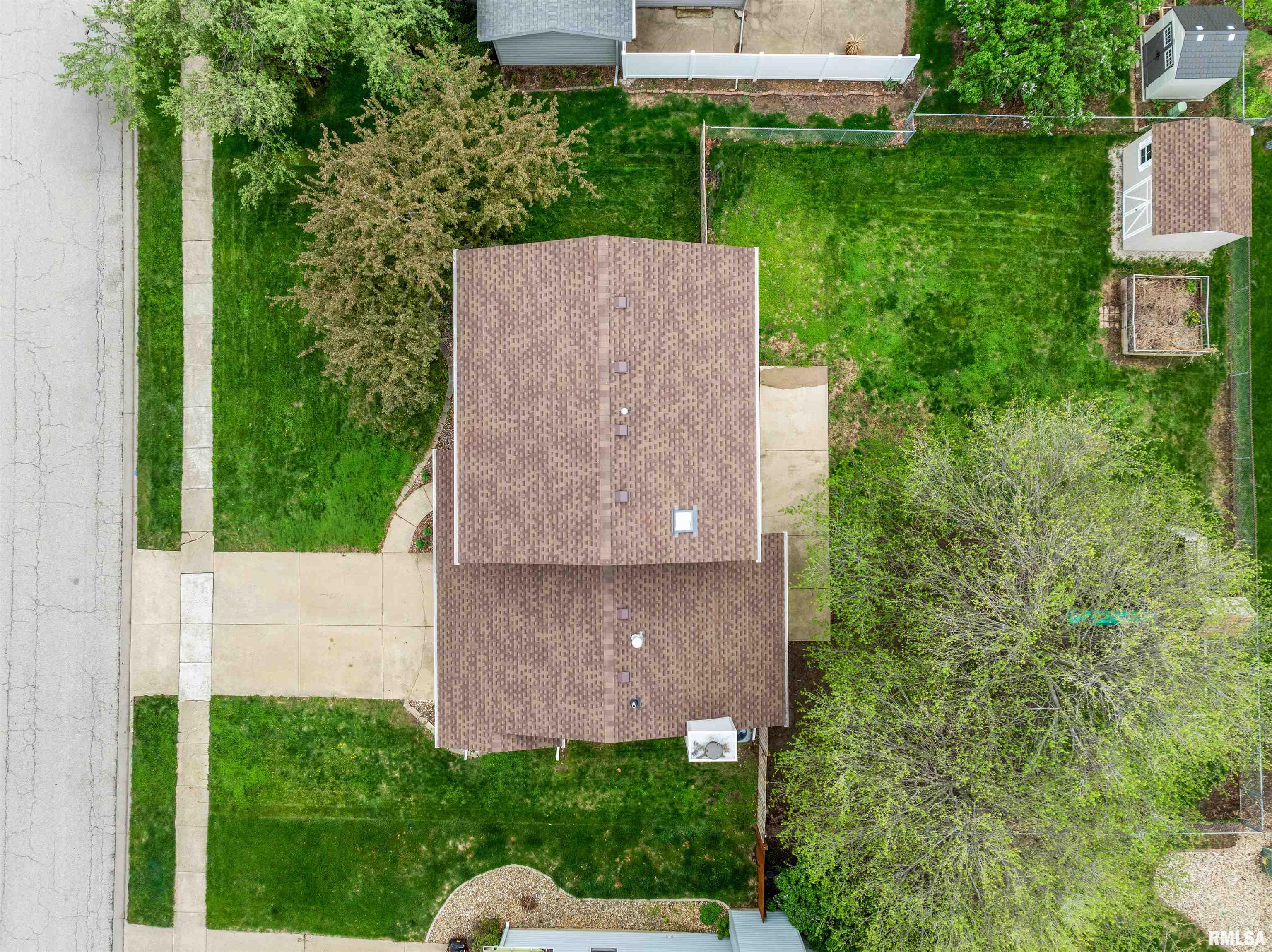 105 Colchester Drive Normal, IL 61761 - Photo 51 of 54