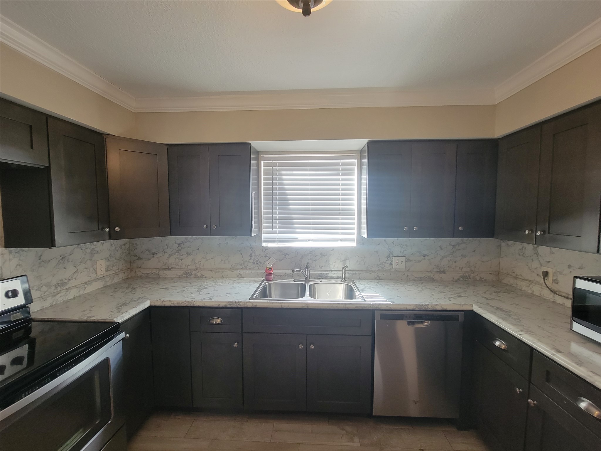 4015 Chapel Square Drive Spring, TX 77388 - Photo 11 of 27