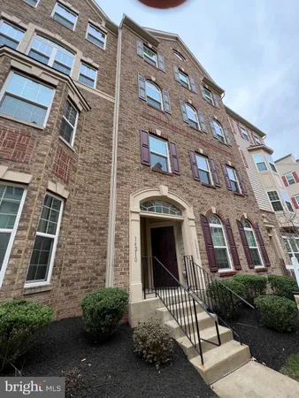 $2,900 | 14208 Haro Trail, Unit 107, Gainesville, VA 20155