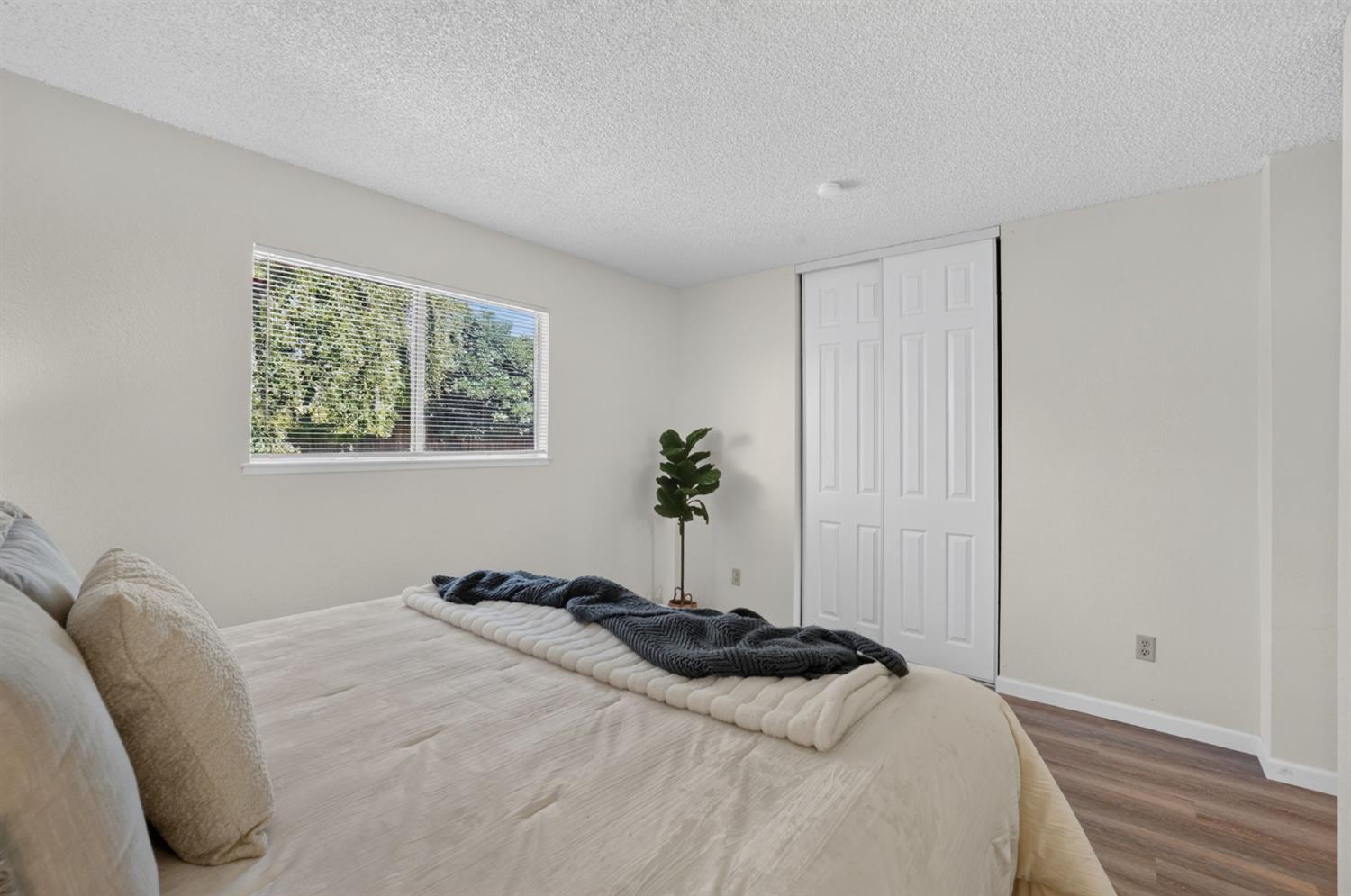 1437 Entrada Way Modesto, CA 95355 - Photo 27 of 51