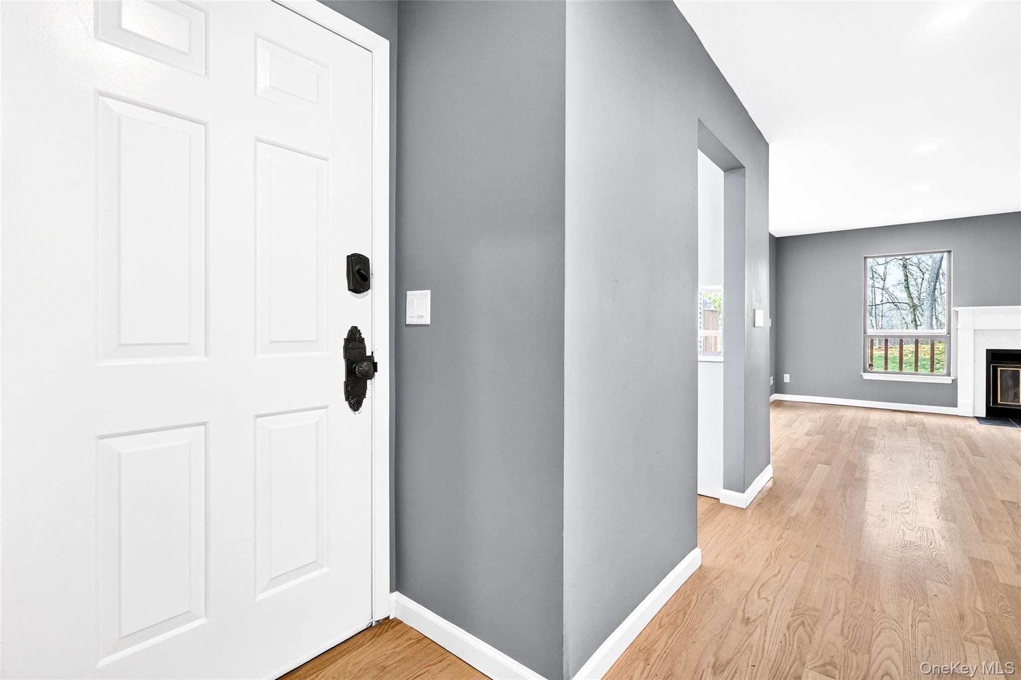 14 Bridle Path Road Ossining, NY 10562 - Photo 2 of 45 a view of hallway with wooden floor