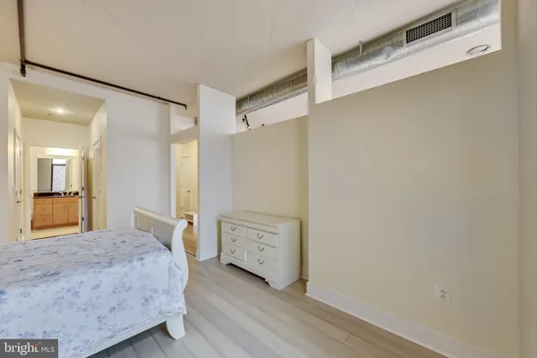 $2,950 | 520 John Carlyle Street, Unit 318, Alexandria, VA 22314