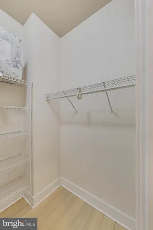 $2,950 | 520 John Carlyle Street, Unit 318, Alexandria, VA 22314