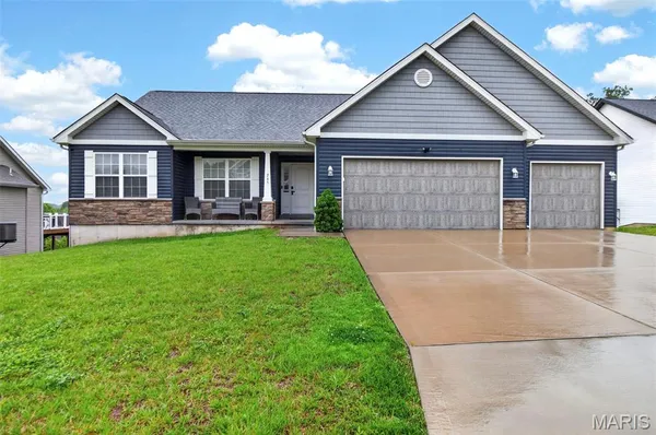 $399,000 | 245 Auburn Ridge Dr. Drive, Troy, MO 63379