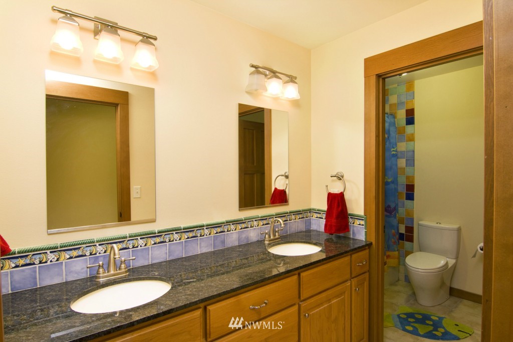 5327 Starry Road Bellingham, WA 98226 - Photo 18 of 25