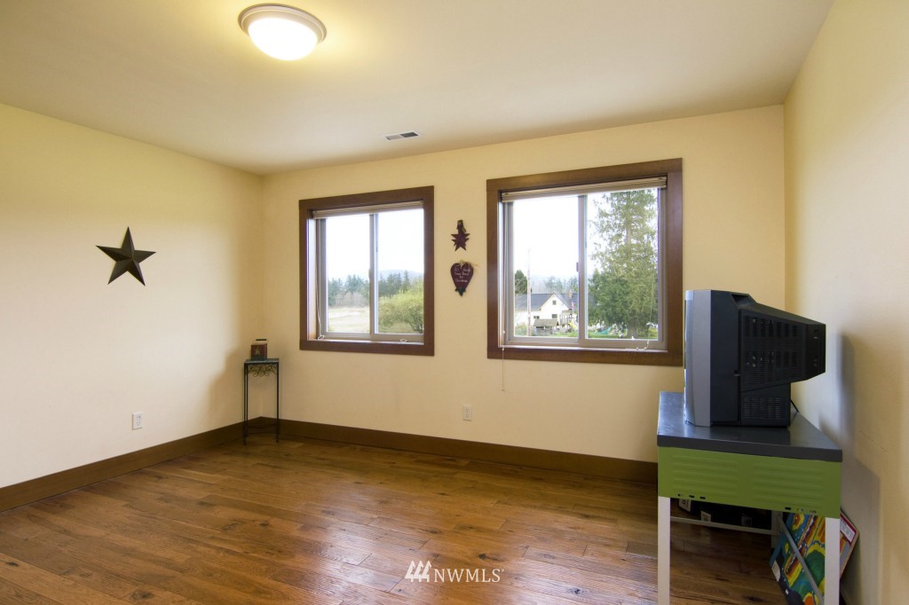 5327 Starry Road Bellingham, WA 98226 - Photo 19 of 25