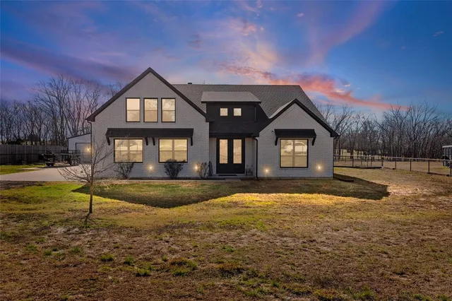 $610,000 | 3557 County Road 4110, Campbell, TX 75422