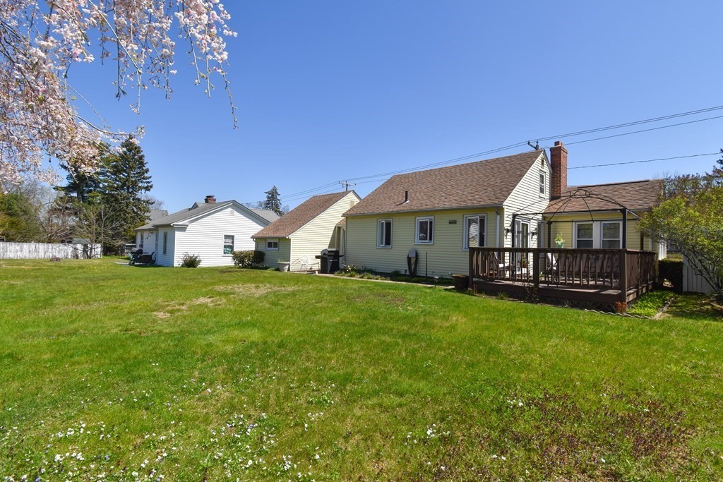 276 Oak Street Springfield, MA 01151 - Photo 34 of 36 a front view of a house with garden