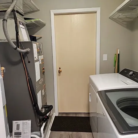 $1,895 | 260 East Court Of Shorewood, Unit 2, Vernon Hills, IL 60061