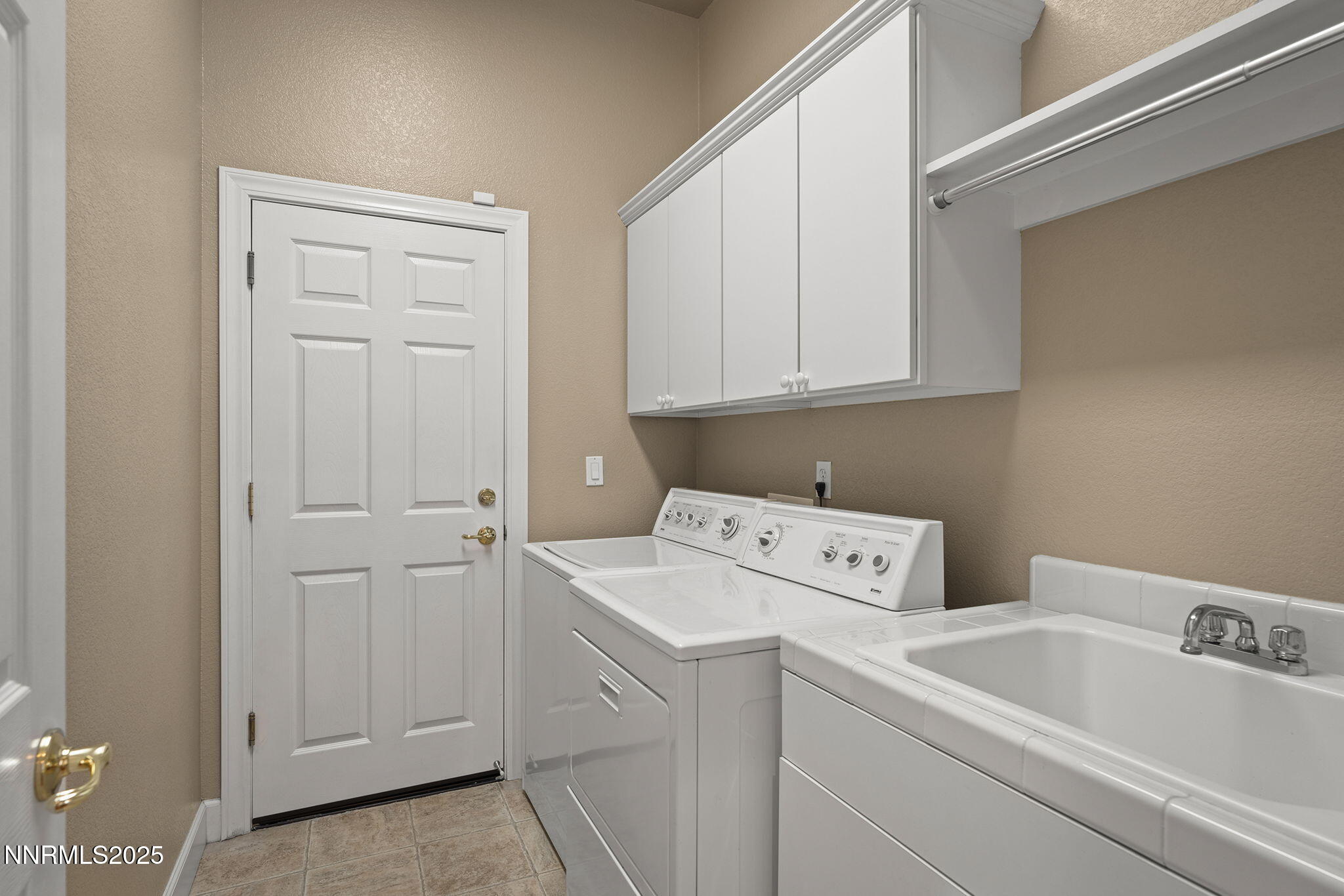 2757 Robb Drive Reno, NV 89523 - Photo 27 of 51 a utility room with dryer and washer