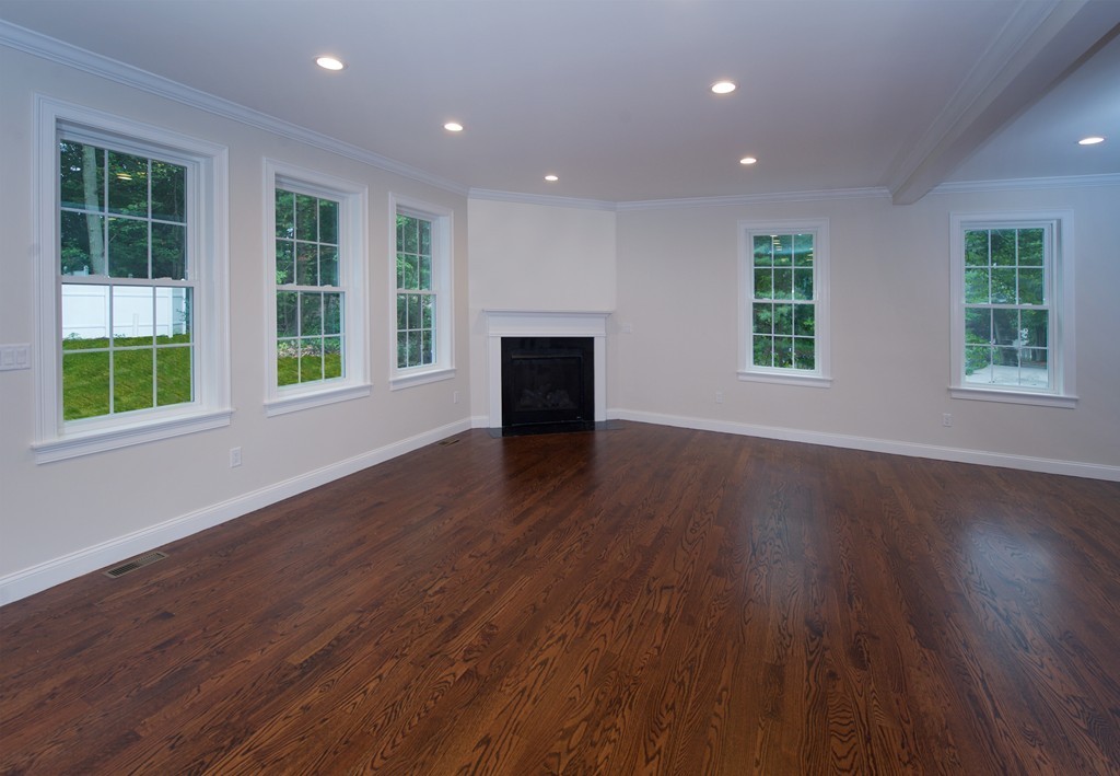 1 Willow Road Lynnfield, MA 01940 - Photo 7 of 17 Gallery Image 7