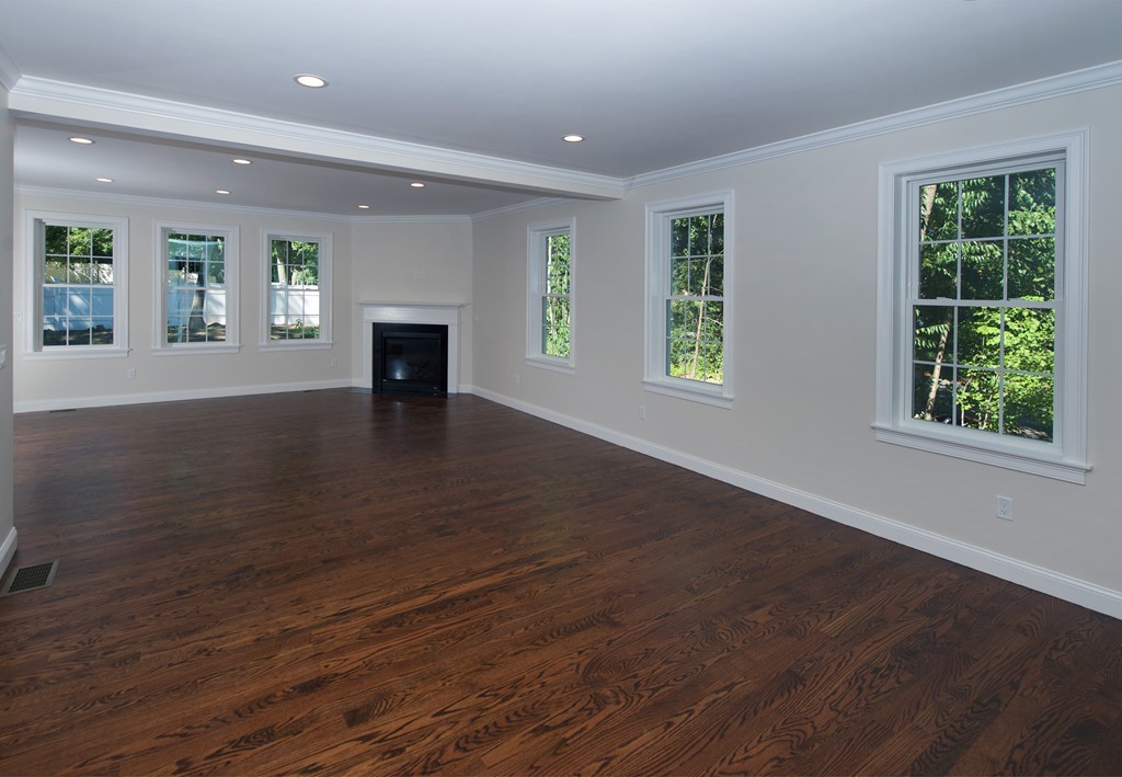 1 Willow Road Lynnfield, MA 01940 - Photo 8 of 17 Gallery Image 8