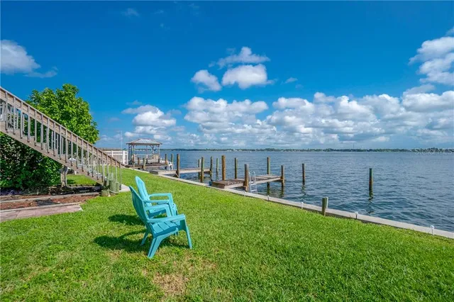 a view of house with outdoor space