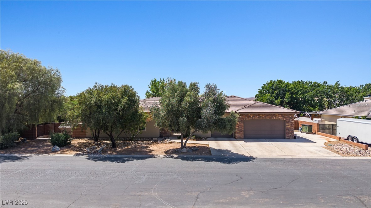 1981 Trophy Elk Avenue Logandale, NV 89021 - Photo 2 of 54