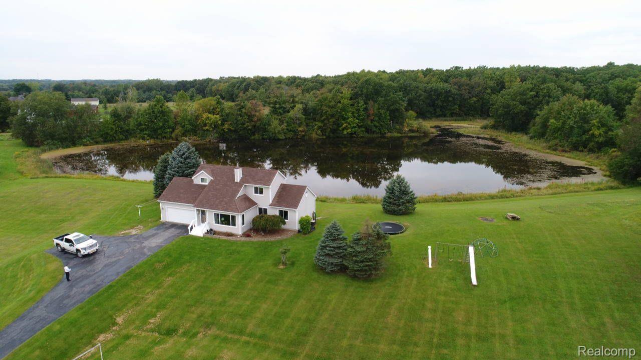 4216 McDowell Road Lapeer, MI 48446 - Photo 5 of 36