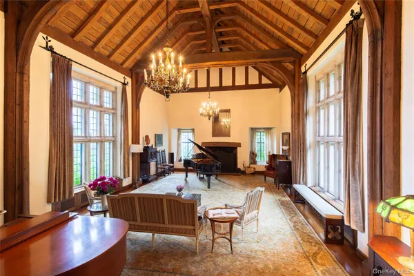 $3,250,000 | 352 Galli Curci, Margaretville, NY 12455