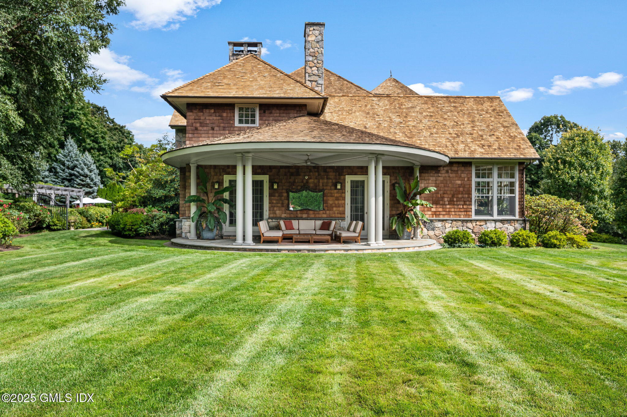 65 Hunting Ridge Road Greenwich, CT 06831 - Photo 54 of 69 Level Lawns
