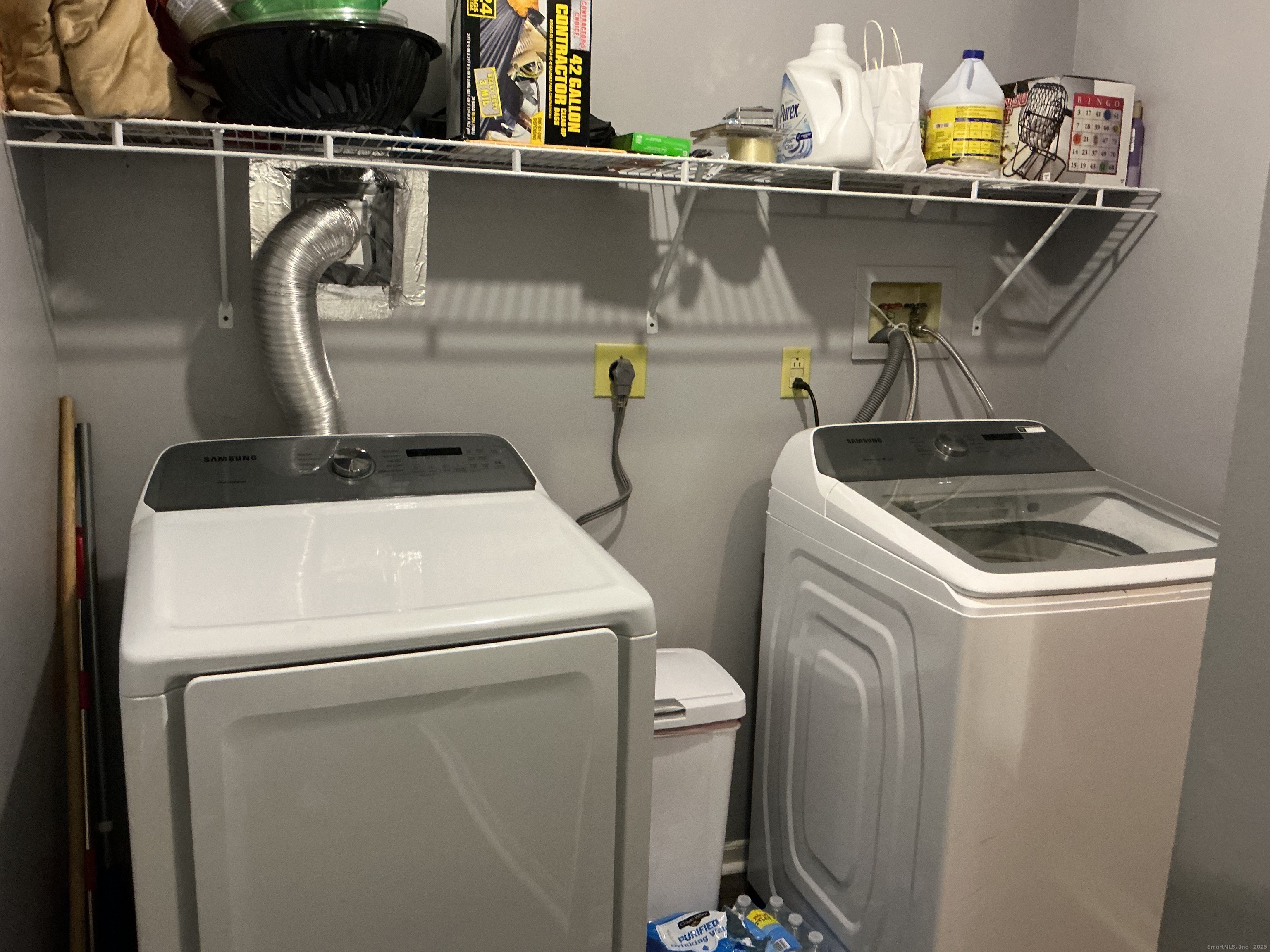 100 Front Street, Unit 100 New Haven, CT 06513 - Photo 17 of 17 a utility room with dryer and washer