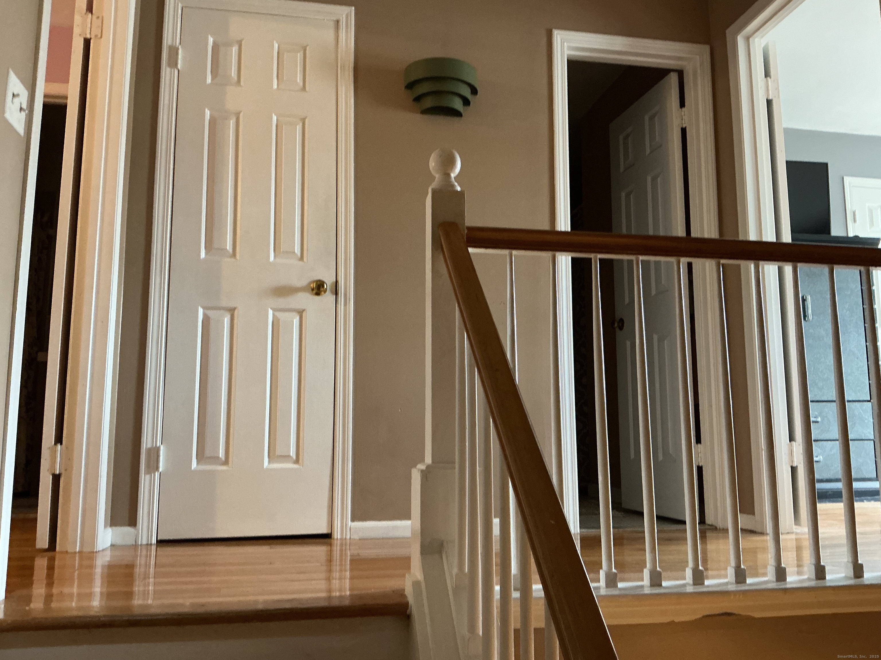 100 Front Street, Unit 100 New Haven, CT 06513 - Photo 10 of 17 a view of a balcony with staircase