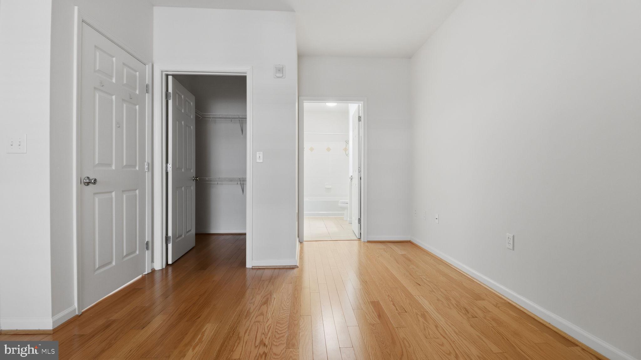 3 Arch Place, Unit 226 Gaithersburg, MD 20878 - Photo 22 of 29 BEDROOM