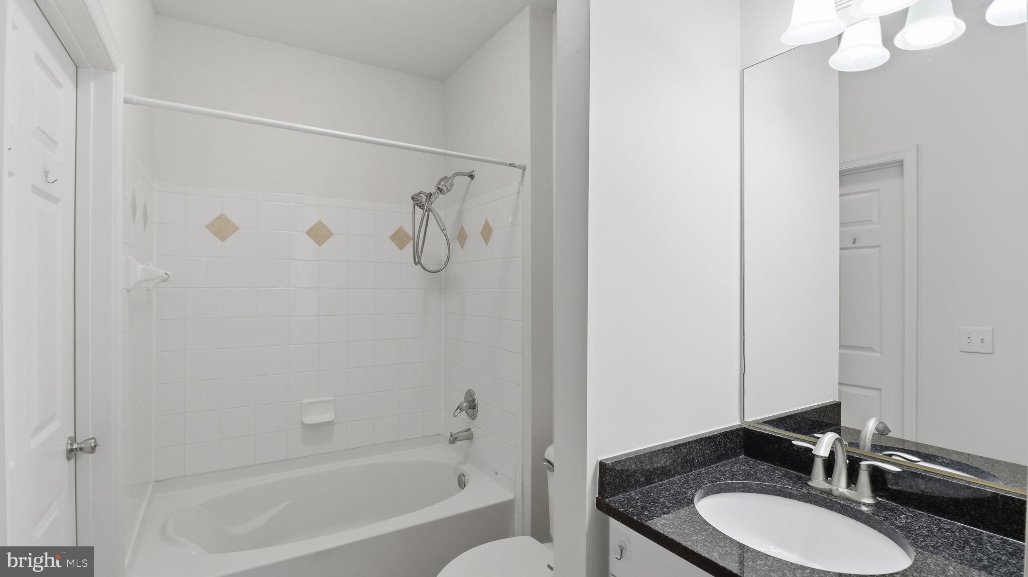 3 Arch Place, Unit 226 Gaithersburg, MD 20878 - Photo 24 of 29 BATH