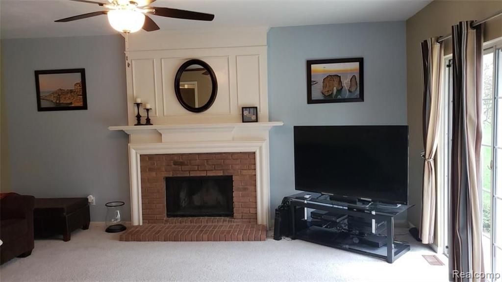 217 Saxon Court Rochester Hills, MI 48307 - Photo 11 of 25