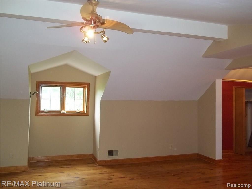 4411 East Allen Road Howell, MI 48855 - Photo 16 of 43