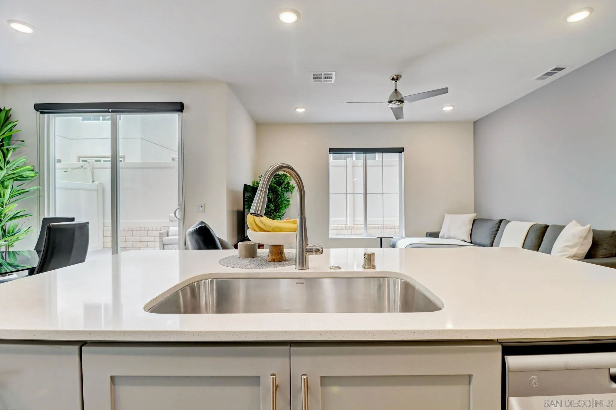 228 Perennial Place Fallbrook, CA 92028 - Photo 15 of 74 Gallery Image 15