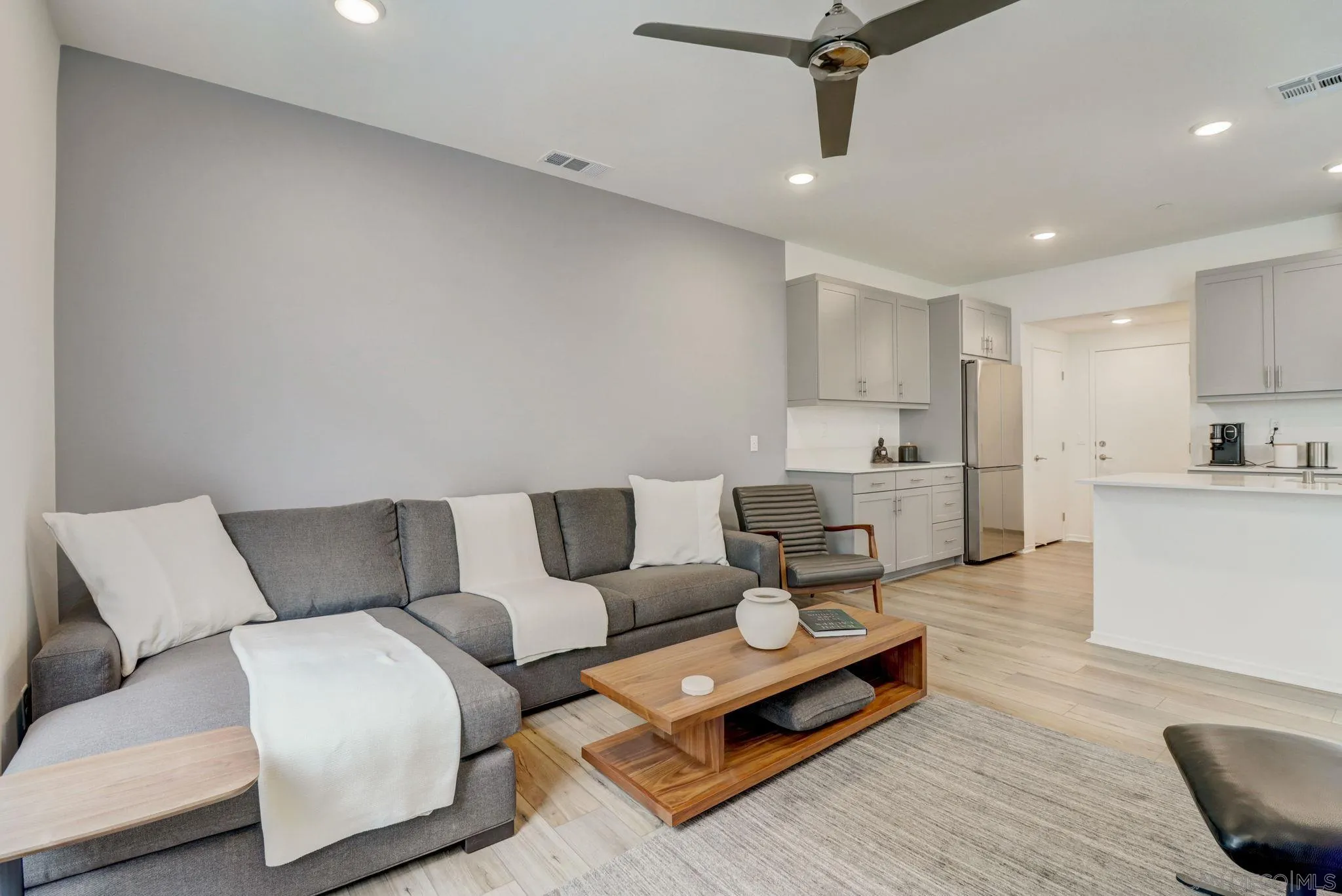 228 Perennial Place Fallbrook, CA 92028 - Photo 6 of 74 Gallery Image 6