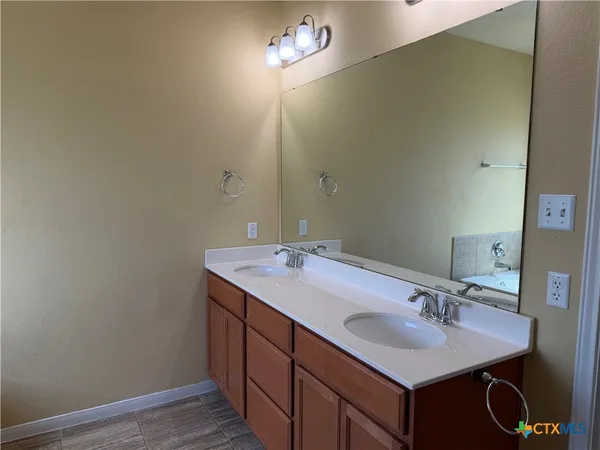 $1,995 | 409 Cross Dr., Temple, TX 76502