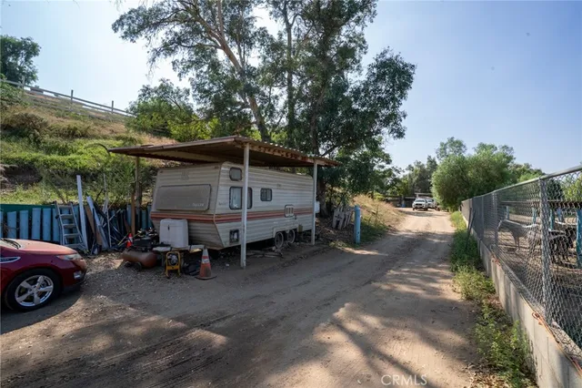 $3,500,000 | 11164 Locust Avenue, Bloomington, CA 92316