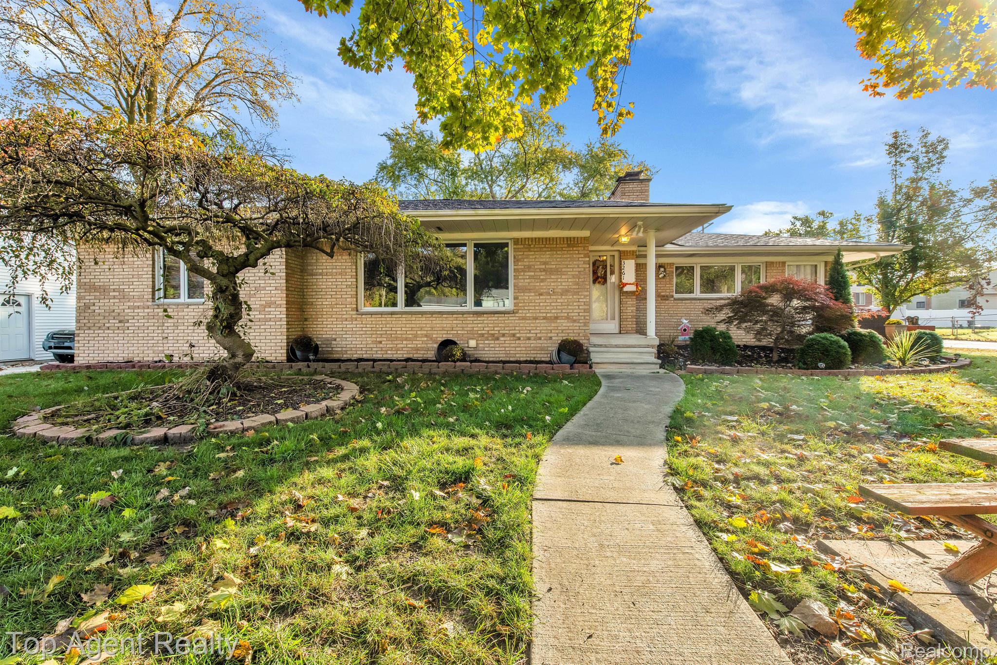 3261 Bathurst Avenue Rochester, MI 48309 - Photo 5 of 35 Gallery Image 5