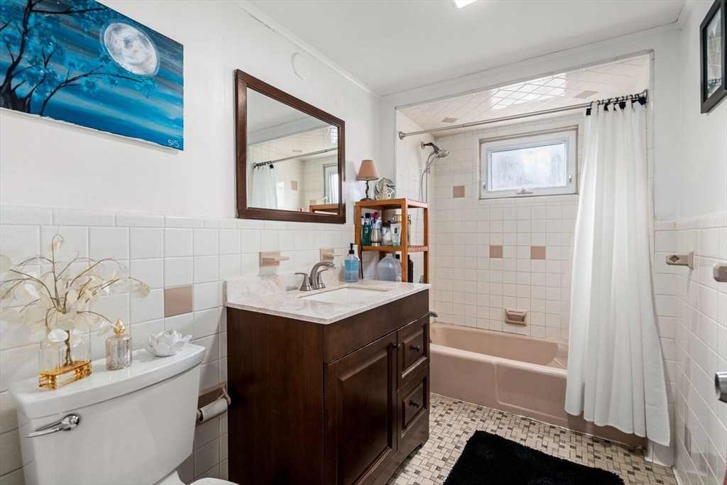 23 Hampshire Street Everett, MA 02149 - Photo 28 of 36