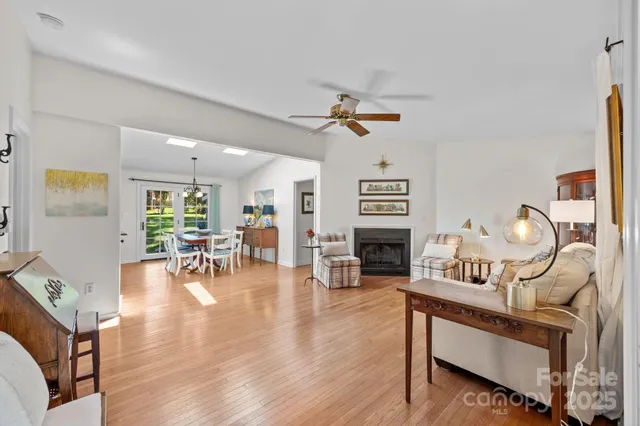 $499,900 | 21300 Sandy Cove Road, Cornelius, NC 28031